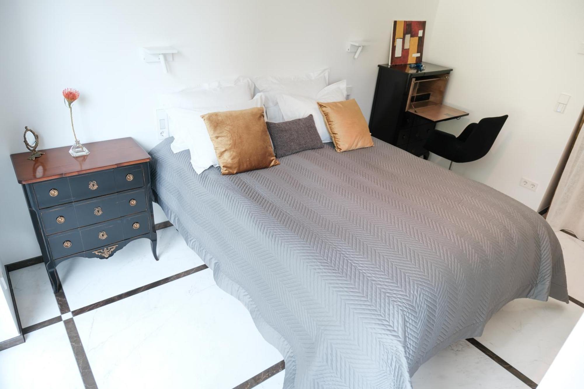 The Executive - Kirchberg Apartment